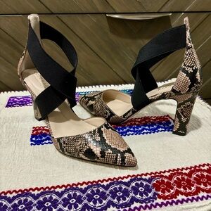 Cole Haan Womens Maikki Elastic Snake Print Heels Pumps Size 5.5 B